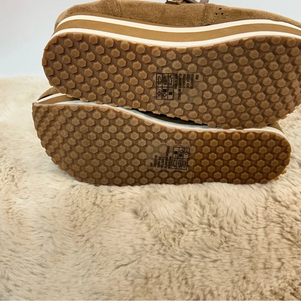 NWT‎ Pierre Dumas Paloma-1 Platform Sneaker in Tan Women’s 6